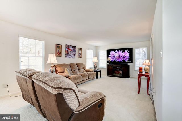 18905 ROSINGS WAY, Triangle, VA 22172