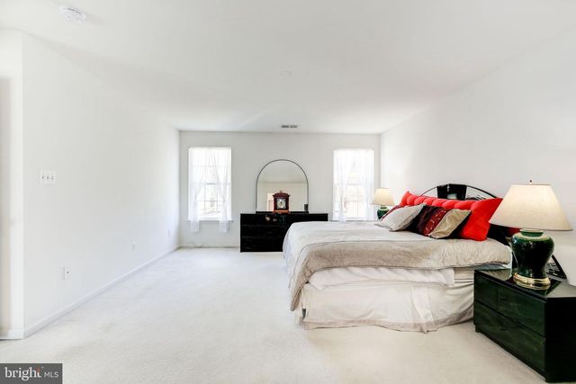 18905 ROSINGS WAY, Triangle, VA 22172