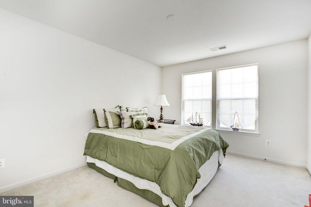 18905 ROSINGS WAY, Triangle, VA 22172