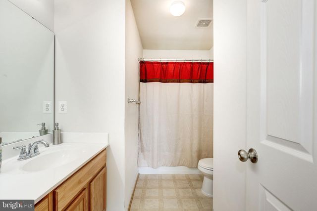 18905 ROSINGS WAY, Triangle, VA 22172