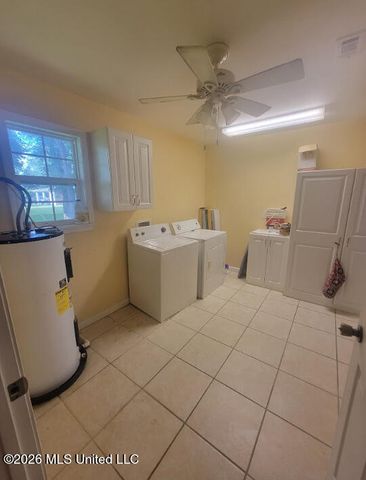 4807 Bel Meade Avenue, Pascagoula, MS 39581