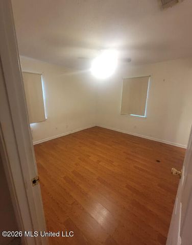 4807 Bel Meade Avenue, Pascagoula, MS 39581