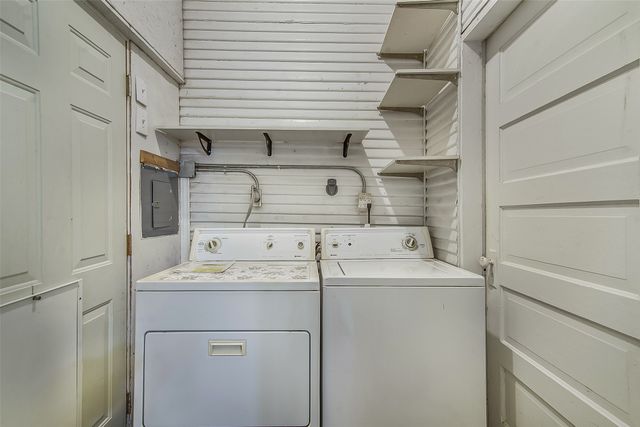 607 E Main Street, Whitesboro, TX 76273