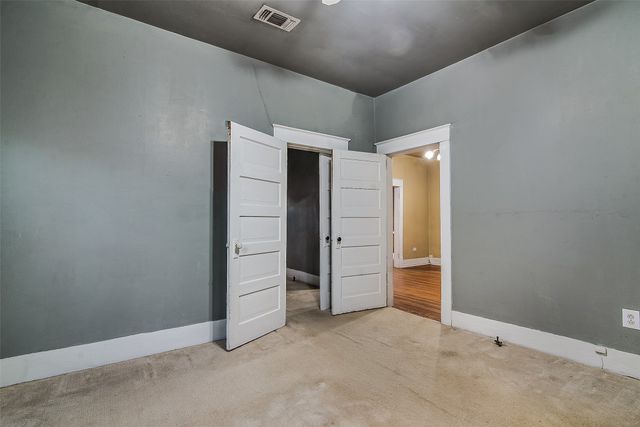 607 E Main Street, Whitesboro, TX 76273