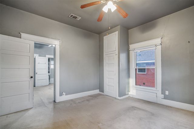 607 E Main Street, Whitesboro, TX 76273