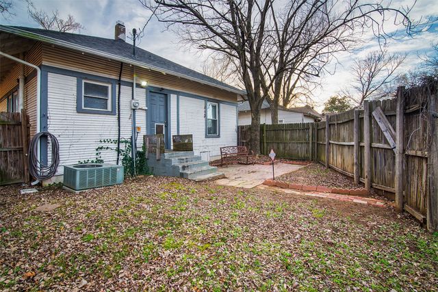 607 E Main Street, Whitesboro, TX 76273