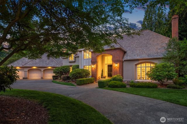 13905 212th Drive NE, Woodinville, WA 98077