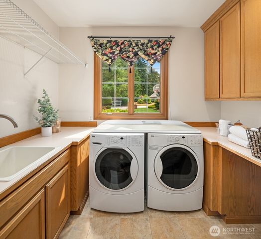 13905 212th Drive NE, Woodinville, WA 98077