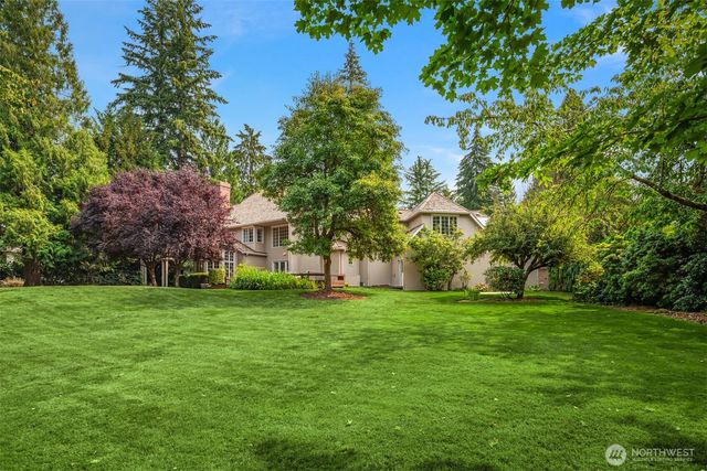 13905 212th Drive NE, Woodinville, WA 98077