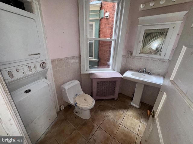 254 S FARRAGUT ST, Philadelphia, PA 19139