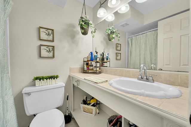 261 WIMBLEDON LAKE Drive, Plantation, FL 33324