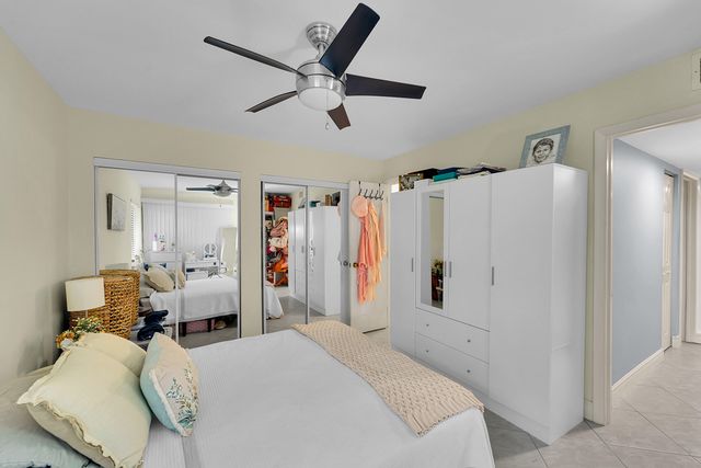 261 WIMBLEDON LAKE Drive, Plantation, FL 33324