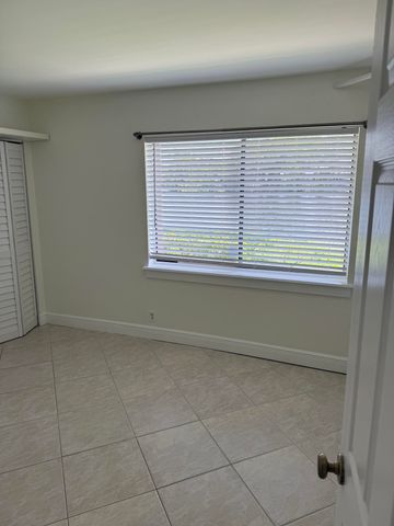 261 WIMBLEDON LAKE Drive, Plantation, FL 33324