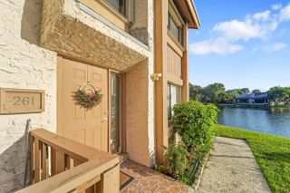 261 WIMBLEDON LAKE Drive, Plantation, FL 33324