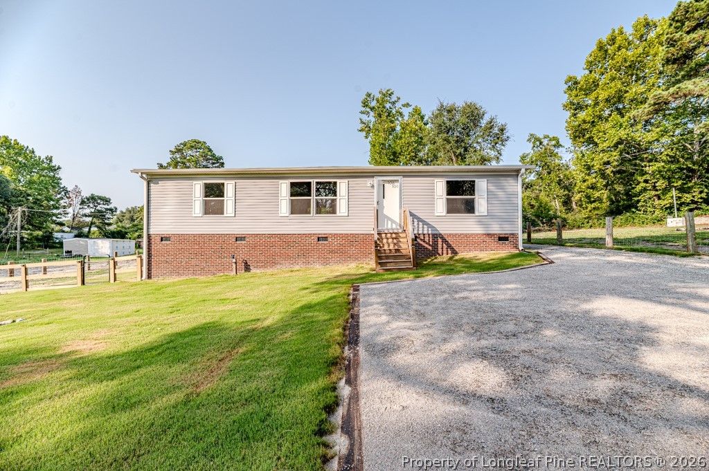 106 C E Beair Lane, Cameron, NC 28326 — exterior