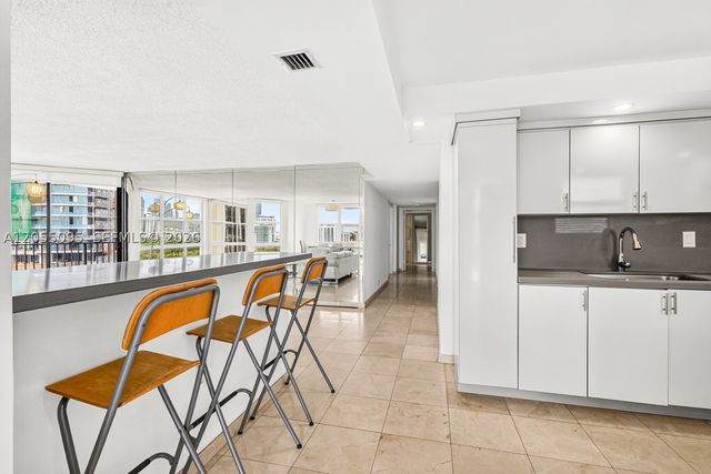 1901 Brickell Ave B1109, Miami, FL 33129