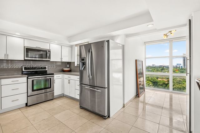 1901 Brickell Ave B1109, Miami, FL 33129