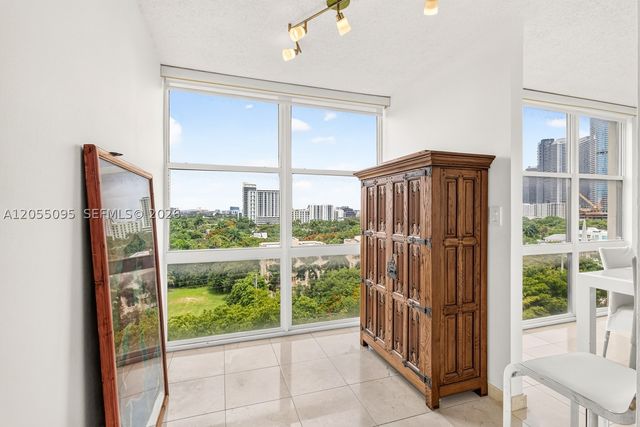 1901 Brickell Ave B1109, Miami, FL 33129