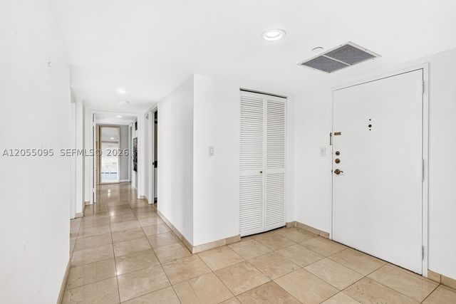 1901 Brickell Ave B1109, Miami, FL 33129