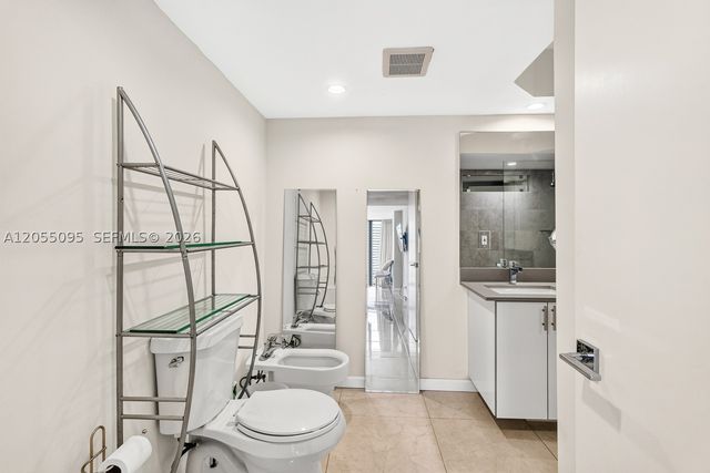 1901 Brickell Ave B1109, Miami, FL 33129