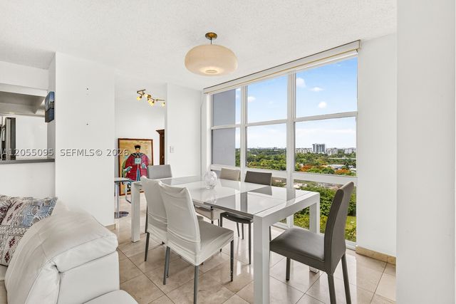 1901 Brickell Ave B1109, Miami, FL 33129
