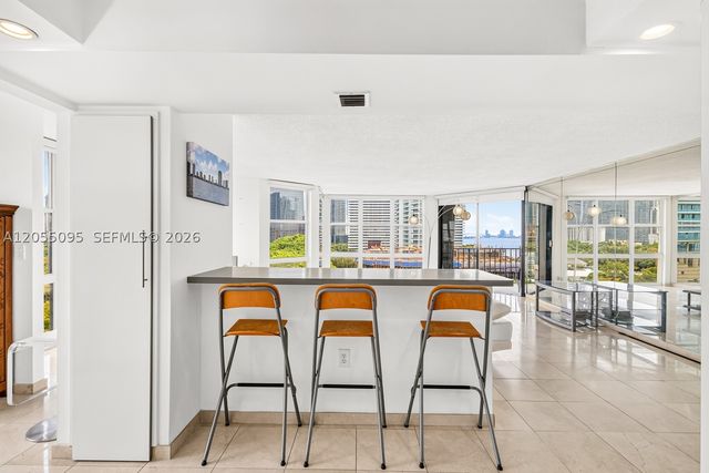 1901 Brickell Ave B1109, Miami, FL 33129