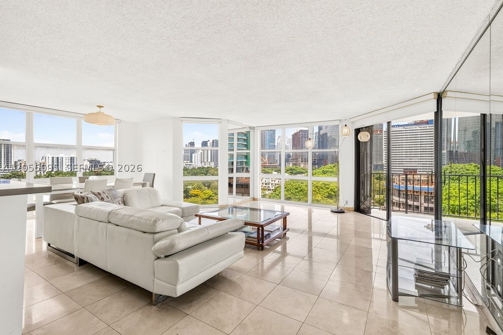 1901 Brickell Ave B1109, Miami, FL 33129