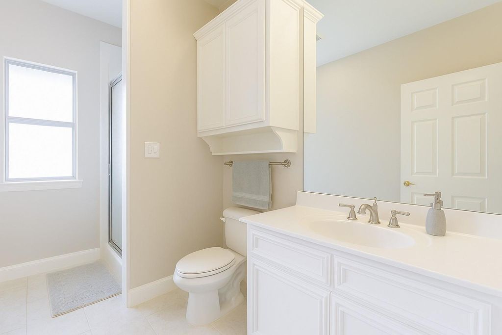 Image 27 of property listing at 802 San Marino Street, Sugar Land, TX 77478