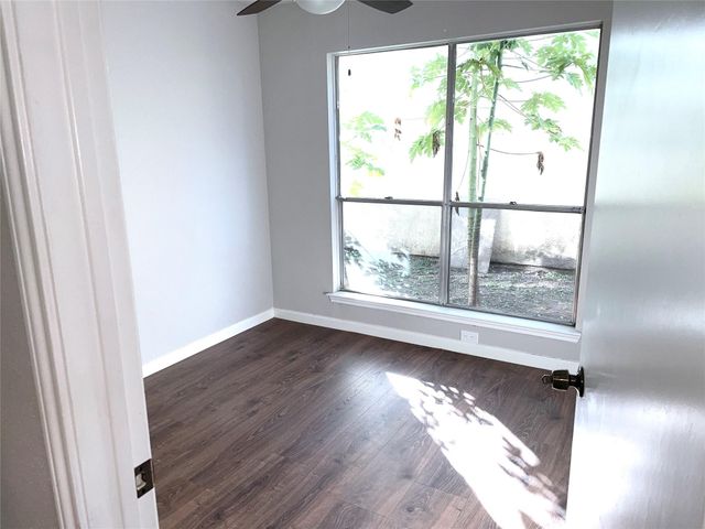 12333 Corona Lane, Houston, TX 77072