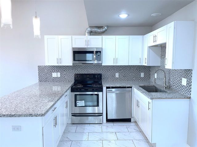 12333 Corona Lane, Houston, TX 77072