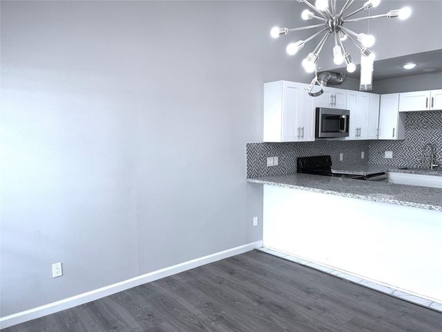 12333 Corona Lane, Houston, TX 77072