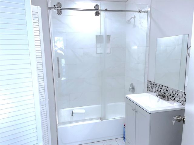 12333 Corona Lane, Houston, TX 77072