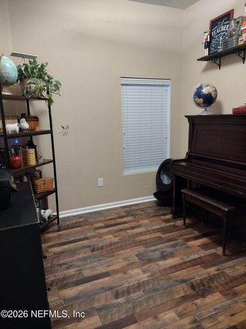 6093 MAGGIES Circle 103, Jacksonville, FL 32244