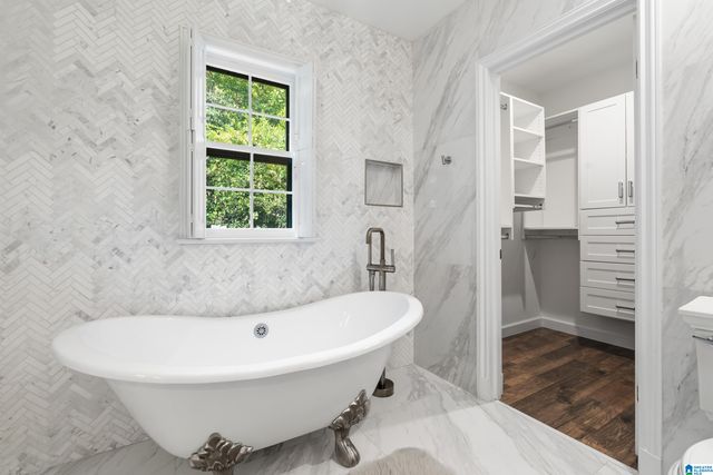 4406 BRIAR GLEN CIRCLE, Mountain Brook, AL 35243