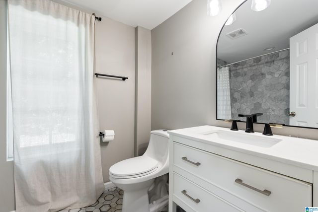 4406 BRIAR GLEN CIRCLE, Mountain Brook, AL 35243