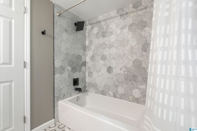 4406 BRIAR GLEN CIRCLE, Mountain Brook, AL 35243