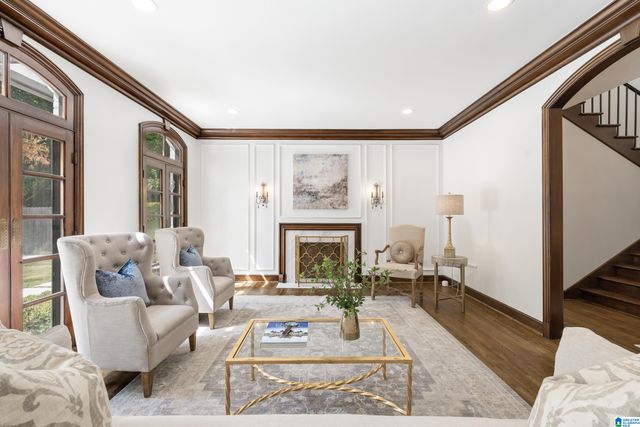 4406 BRIAR GLEN CIRCLE, Mountain Brook, AL 35243