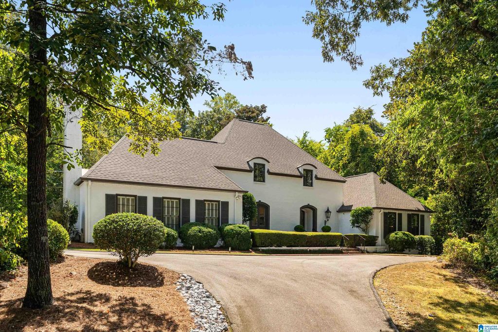 4406 BRIAR GLEN CIRCLE, Mountain Brook, AL 35243