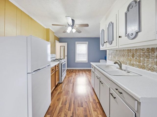 604 N 8th Avenue, Maywood, IL 60153