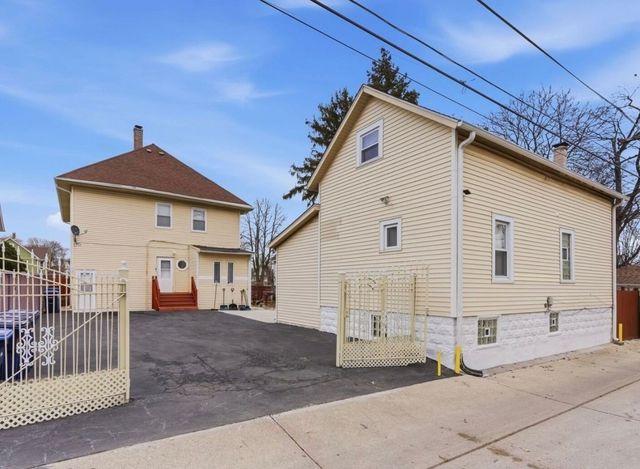 604 N 8th Avenue, Maywood, IL 60153