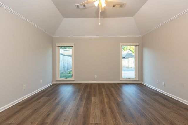 7483 MULLIGAN LN, Cordova, TN 38018