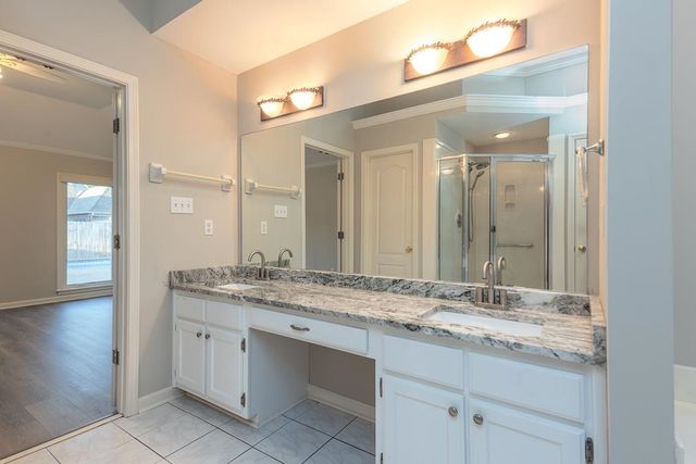 7483 MULLIGAN LN, Cordova, TN 38018