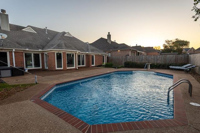 7483 MULLIGAN LN, Cordova, TN 38018