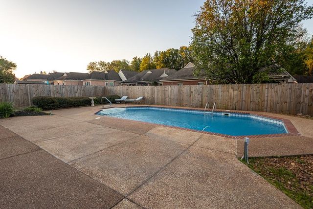 7483 MULLIGAN LN, Cordova, TN 38018
