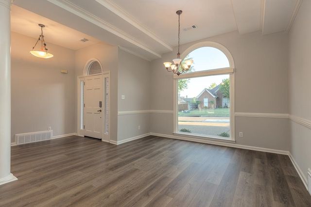 7483 MULLIGAN LN, Cordova, TN 38018