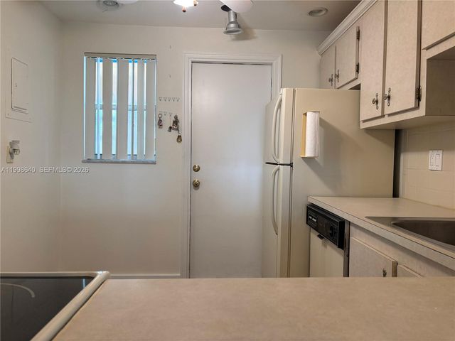 200 Ashbury Rd 312, Hollywood, FL 33024