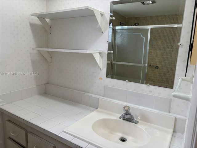 200 Ashbury Rd 312, Hollywood, FL 33024