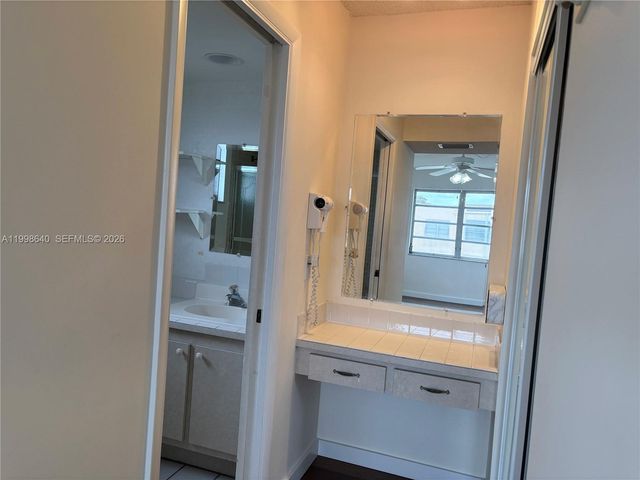 200 Ashbury Rd 312, Hollywood, FL 33024