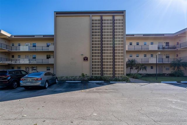 200 Ashbury Rd 312, Hollywood, FL 33024