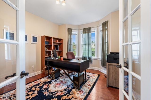 5 Rigger Ct, Hillsborough Twp., NJ 08844